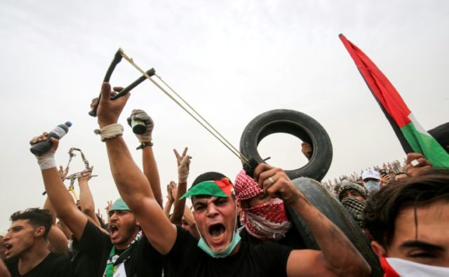 Hamas Gaza head gives support for protesters to breach Israel fence