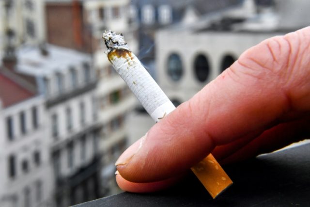 France had a million fewer smokers in 2017: ministry