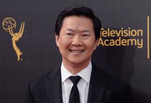 Ken Jeong gives medical attention to fan during stand-up show