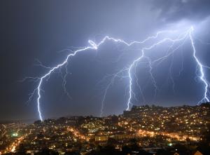 Study confirms link between gamma rays, lightning strikes