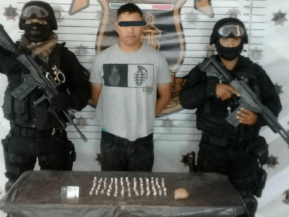 Arrested Nuevo Leon Cop