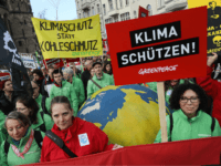 Germany Greenpeace BONN, GERMANY - NOVEMBER 04: Climate change activists march to demonstrate against coal energy and other climate-related issues on November 4, 2017 in Bonn, Germany. The march, organized by over a dozen environmental activist groups, takes place two days before the COP 23 United Nations climate conference due to begin …