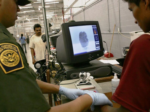 Migrant Processing Center in Arizona. (File Photo: Spencer Platt/Getty Images)