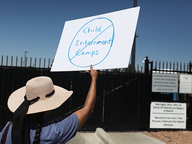 EL PASO, TX - JUNE 19: Noelle Andrade and others protest the separation of children from t