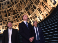 prince william Britain's Prince William (C), Chief Rabbi Ephraim Mirvis of the United Congregations of the Commonwealth (L) and chairman of Yad Vashem Avner Shalev, tour the Yad Vashem Holocaust memorial in Jerusalem on June 26, 2018. - Britain's Prince William arrived in Israel the previous night, the first member of the …