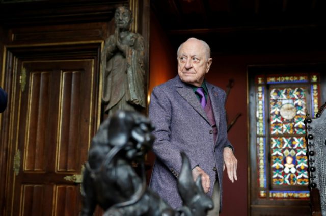 Fashion tycoon Berge's art and antiques to be sold off