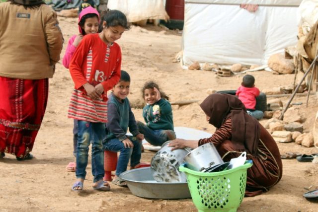 Lebanese FM vows to block UNHCR residency permits over Syria spat
