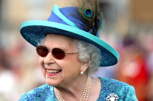 UK's Queen underwent eye surgery for cataract in May