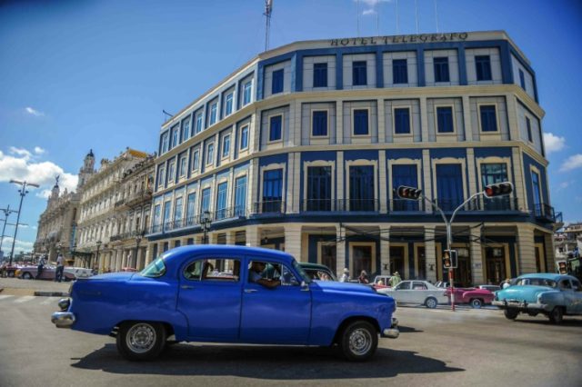 Cuba says cause of US diplomats' illness still a mystery