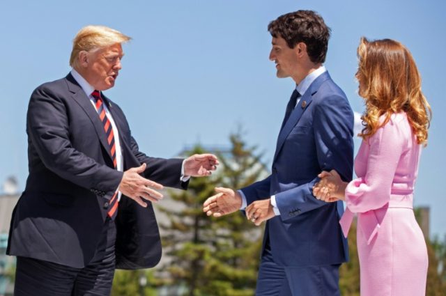 Canada rallies to Trudeau after Trump's insult
