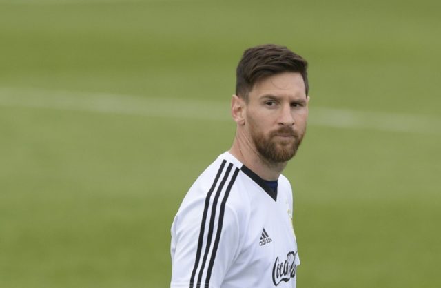 Messi the star attraction as Banega trains apart