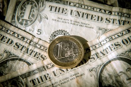 Euro suffers further losses after ECB, focus on Trump tariff decision