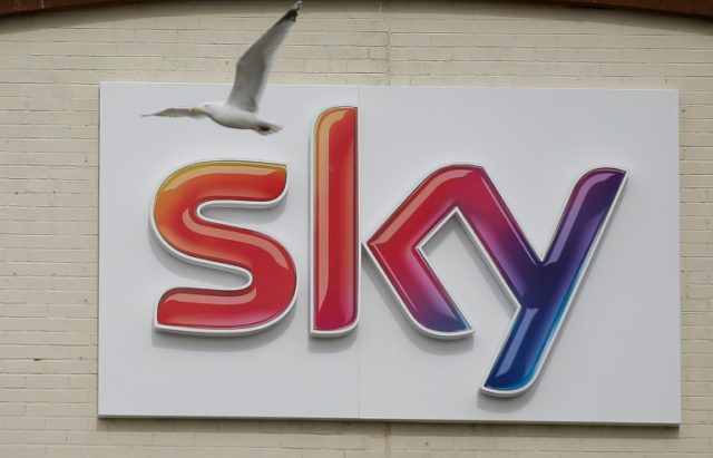 EU clears Comcast bid for Sky in takeover tussle with Murdoch