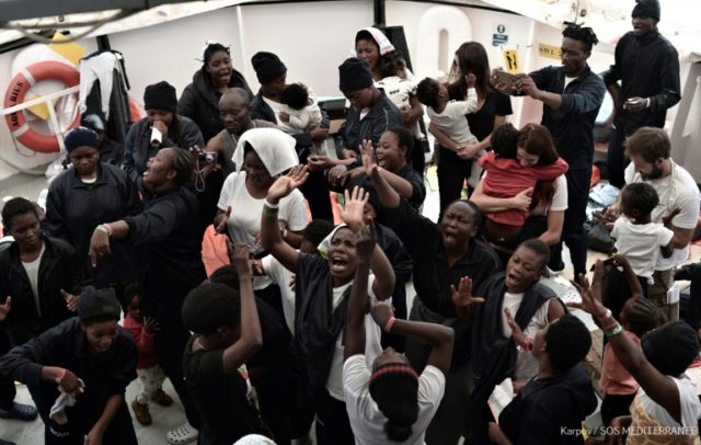 Aquarius ship migrants to finally reach land in Spain