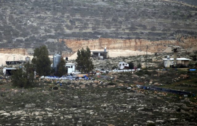 Israeli settlers clash with police during outpost eviction