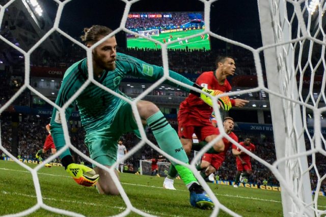 Spain rally behind De Gea as questions swirl over goalkeeper's form