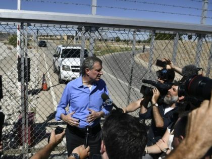 US mayors demand migrant children be reunited with families