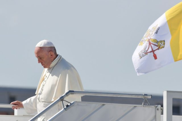 Pope Francis seeks 'unity' with non-Catholics in Geneva