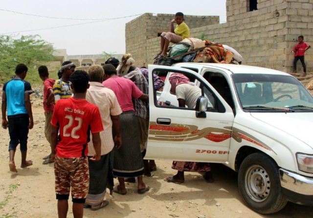 Civilians flee combat zones around Yemen's Hodeida