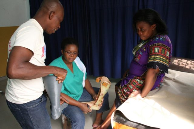 In Togo, hi-tech orthopaedic care goes through crucial test