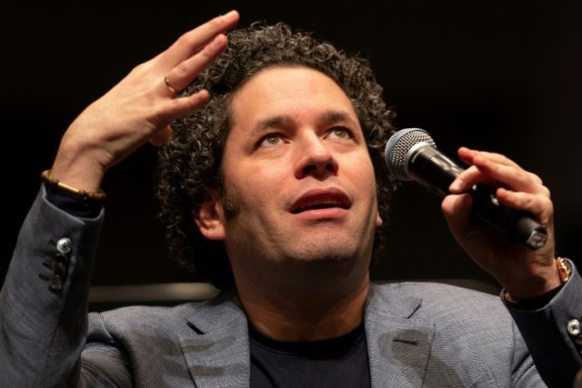 Venezuela's Gustavo Dudamel to lead youth concerts in Chile