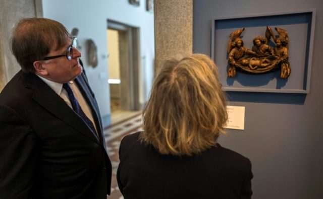 Berlin museum returns Nazi-looted treasure