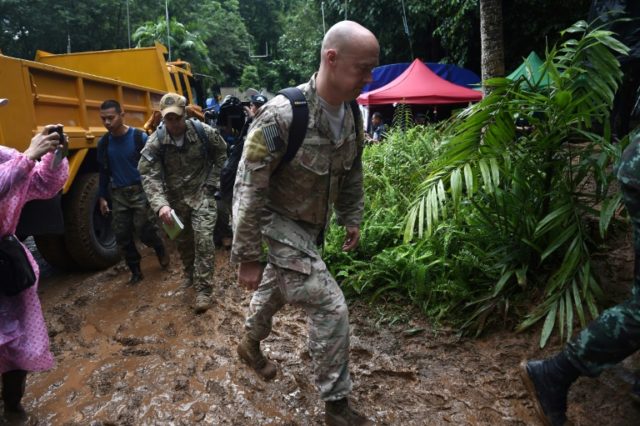 Foreign divers, soldiers join rescue for Thai children trapped in cave
