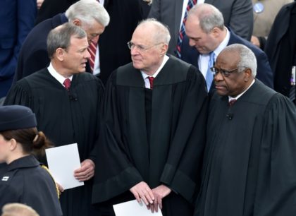 US Justice Kennedy, Supreme Court's swing vote, to retire