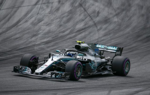 Bottas claims pole with record lap in Mercedes lockout