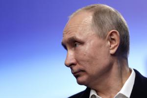 Putin offers pledges of economic stability