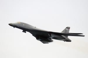 Air Force grounds B-1 bombers over safety concerns