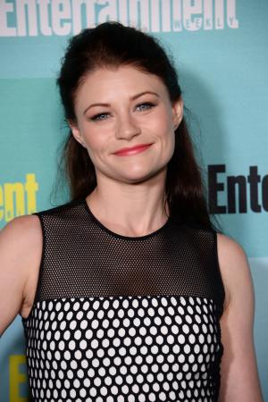 Emilie de Ravin expecting baby boy in the fall