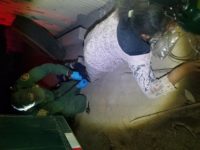 7-20-2018 ELC Rescue Border Patrol agents treat a Mexican girl for a broken leg after she illegally entered the U.S. in southern California. (Photo: U.S. Border Patrol/El Centro Sector)