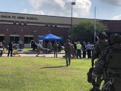 Police and first responders assess situation following shooting at Santa Fe High School. (Photo: Harris County Sheriff's Office)
