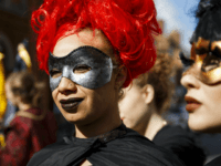 Women theatre STRATFORD-UPON-AVON, ENGLAND - APRIL 23: Women dressed in mask take part in the Shakespeare Birthday Celebration Parade on April 23, 2016 in Stratford-upon-Avon, England. This year the traditional annual parade through the streets of Stratford-upon-Avon marks the 400th anniversary of Shakespeare's death. (Photo by Tristan Fewings/Getty Images)