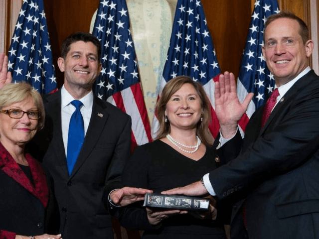 U.S. House Speaker Paul Ryan, R-Wis., administers the House oath of office to freshman law