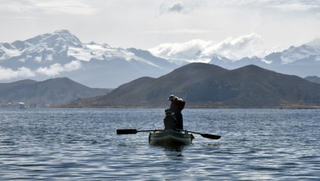 Bolivia to build museum at bottom of 'sacred lake'