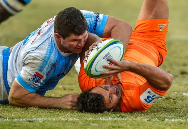 Bulls end Jaguares' winning streak after 11-try fest