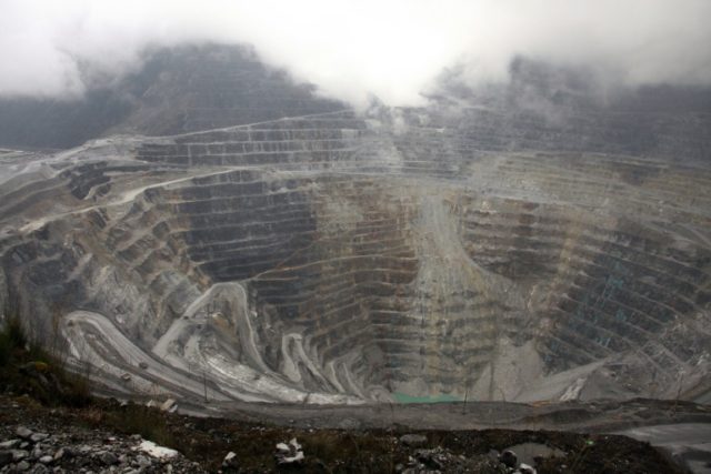 Indonesia to take controlling stake in massive gold, copper mine