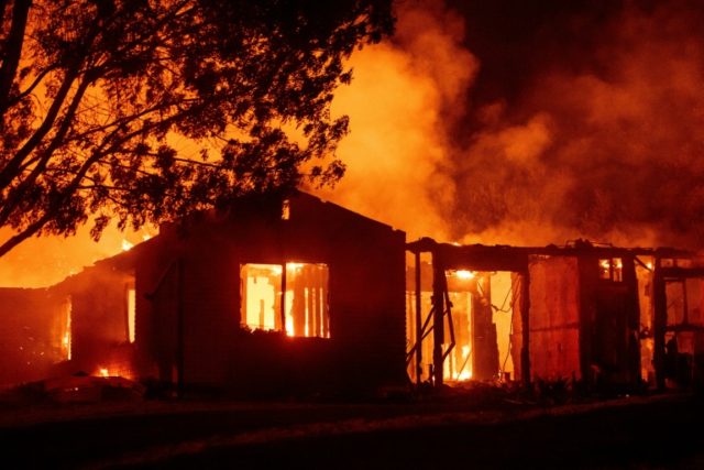California forest blaze kills second firefighter