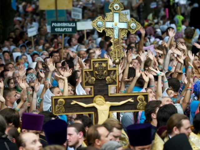 Ukrainians mark anniversary of Christianity with Moscow-backed event