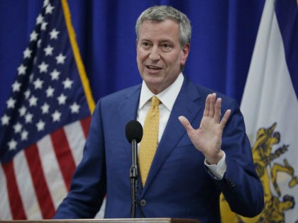 New York City Mayor Bill De Blasio speaks during a news conference announcing a proposed ordinance to provide low income residents of Newark with access to free legal representation in landlord-tenant disputes, Tuesday, May 1, 2018, in Newark, N.J. (AP Photo/Julio Cortez)