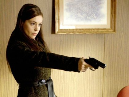 Alyssa Milano in Wisegal (Daniel H. Blatt Productions, 2008)