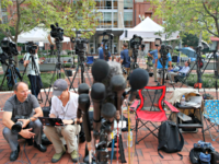 Manafort Press Trump Russia Probe Manafort Members of the media as set up outside of federal court as jury deliberations are set to begin in the trial of former Trump campaign chairman Paul Manafort, in Alexandria, Va., Thursday, Aug. 16, 2018.