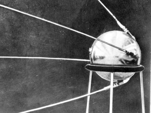 The first official picture of the Soviet satellite Sputnik 1