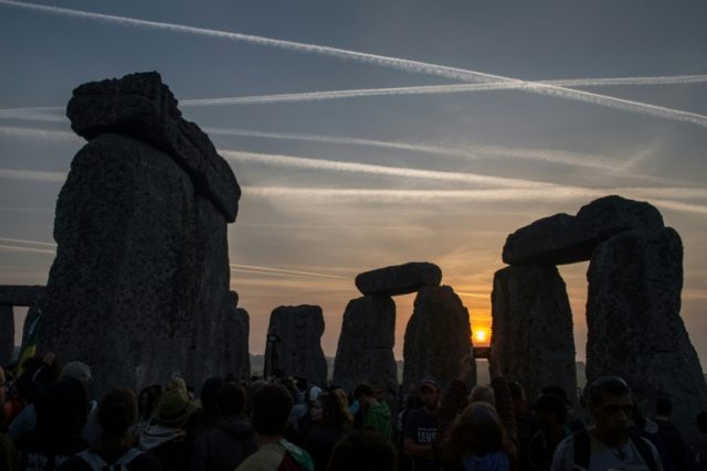 Who built Stonehenge? Cremation ashes yield clues