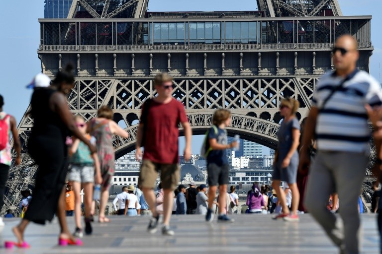 Eiffel Tower strike ends after deal to tackle long waits Breitbart