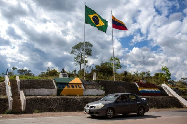 Brazil closes, then reopens border to Venezuelan migrants