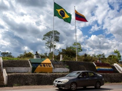 Brazil closes, then reopens border to Venezuelan migrants