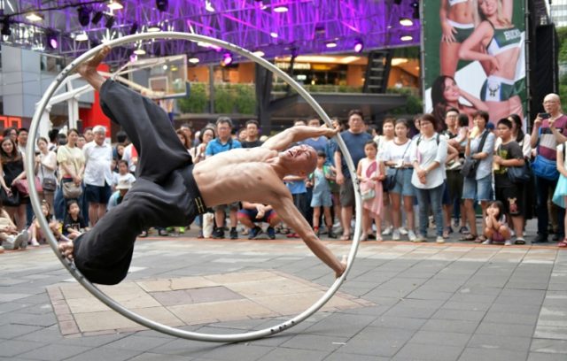 In the hoop: Taiwan's spinning street artist